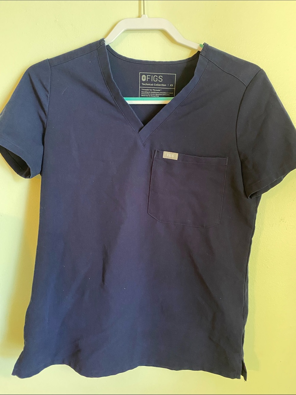 Figs Catarina Scrub Top in Navy